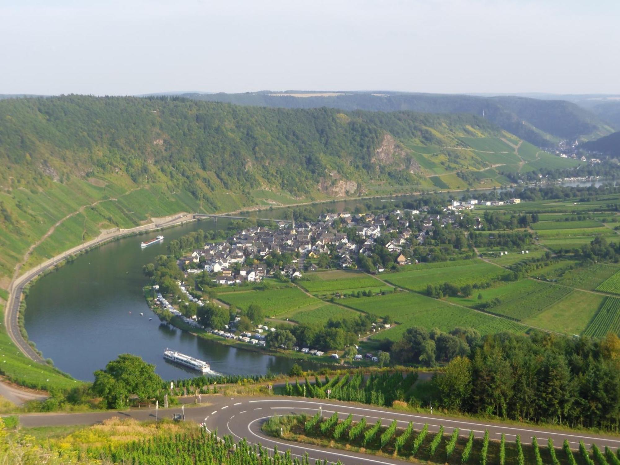 Comfortable Apartment In Ediger Eller Eifel Sankt Aldegund Kültér fotó
